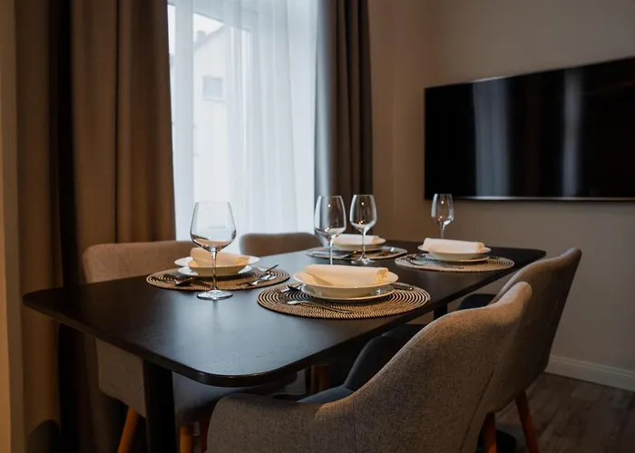 Neu Im Zentrum 2 Stilvolle Premium-suiten Mit Parkplatz